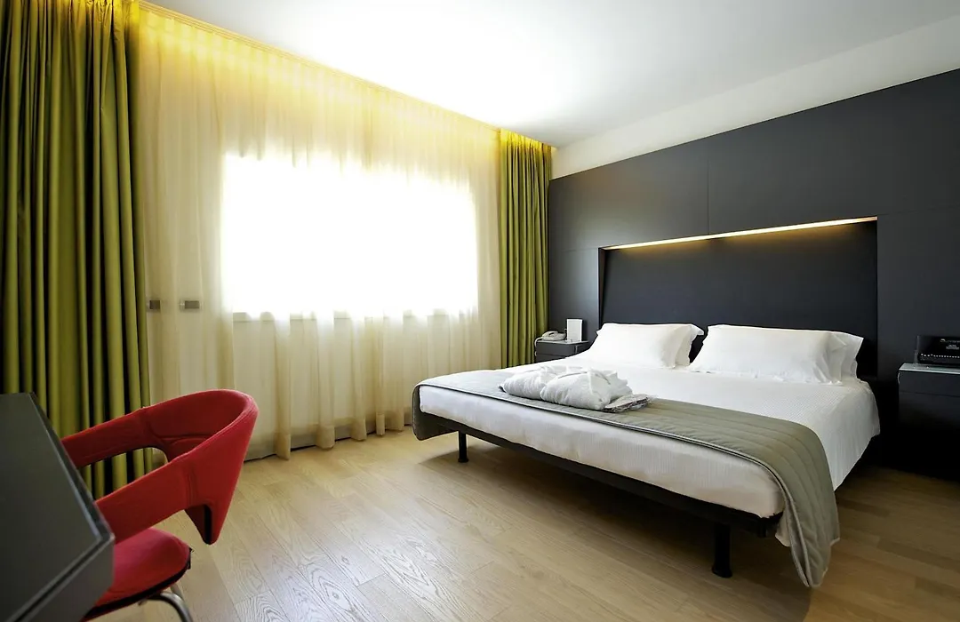 Mercure Nerocubo Rovereto-1